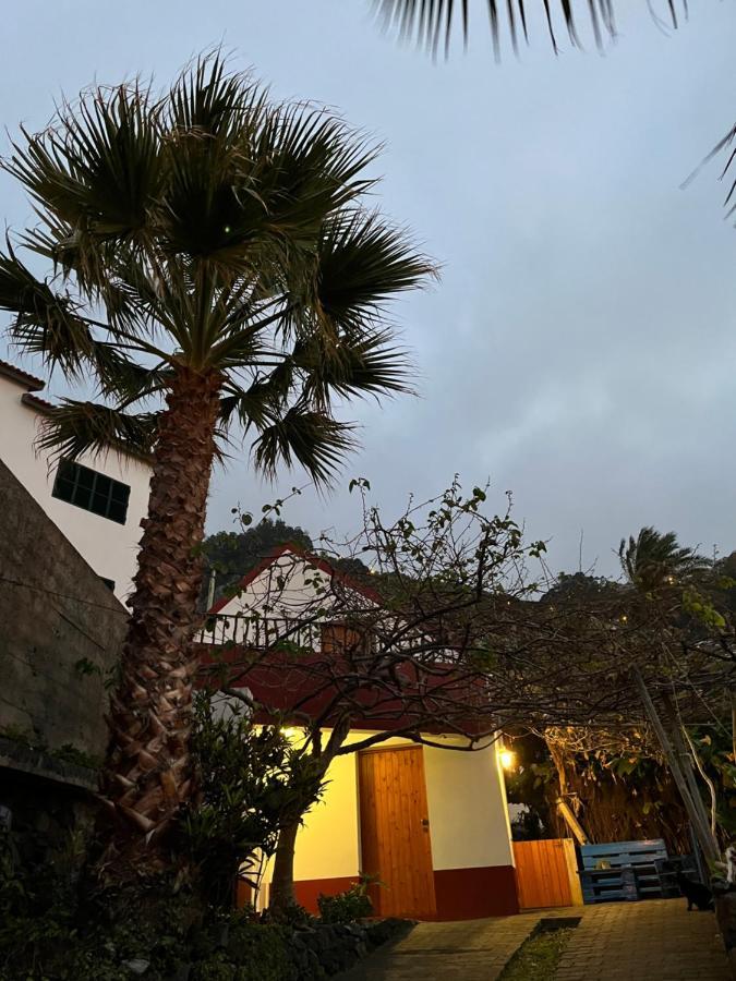 Waves Song - Cottage Porto Moniz Exterior foto
